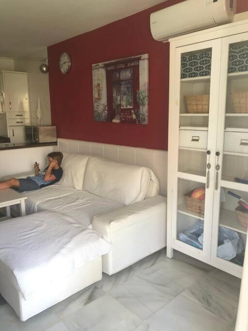 Apartamentos Rio Marinas 15 Playazo Beach Nerja Luaran gambar