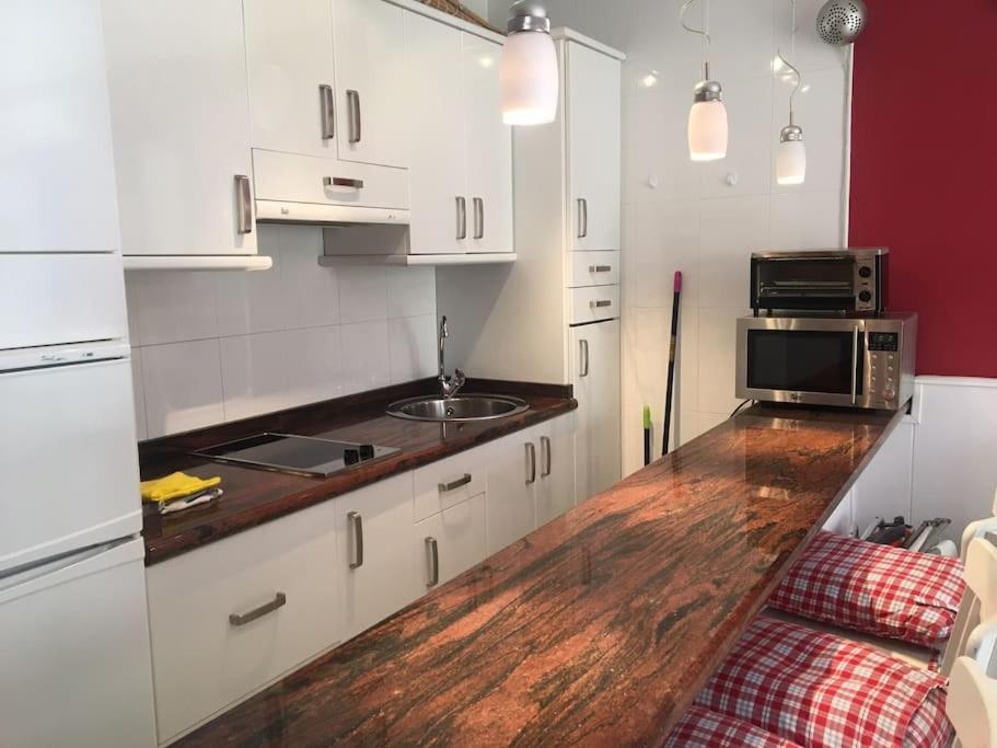 Apartamentos Rio Marinas 15 Playazo Beach Nerja Luaran gambar