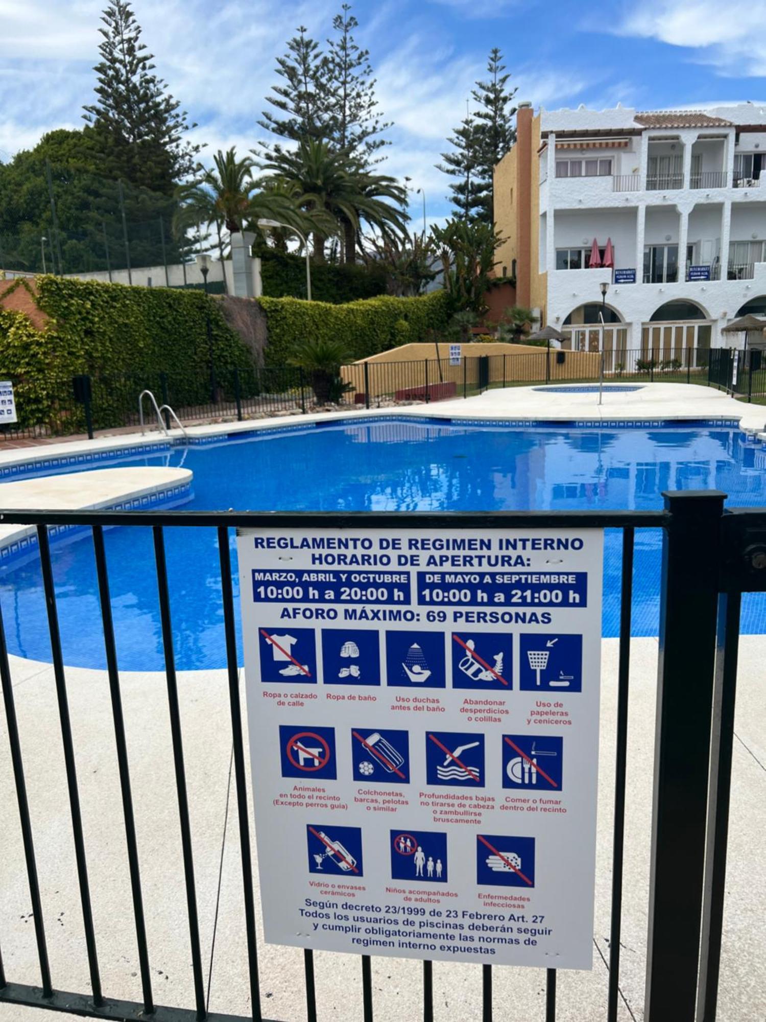 Apartamentos Rio Marinas 15 Playazo Beach Nerja Luaran gambar